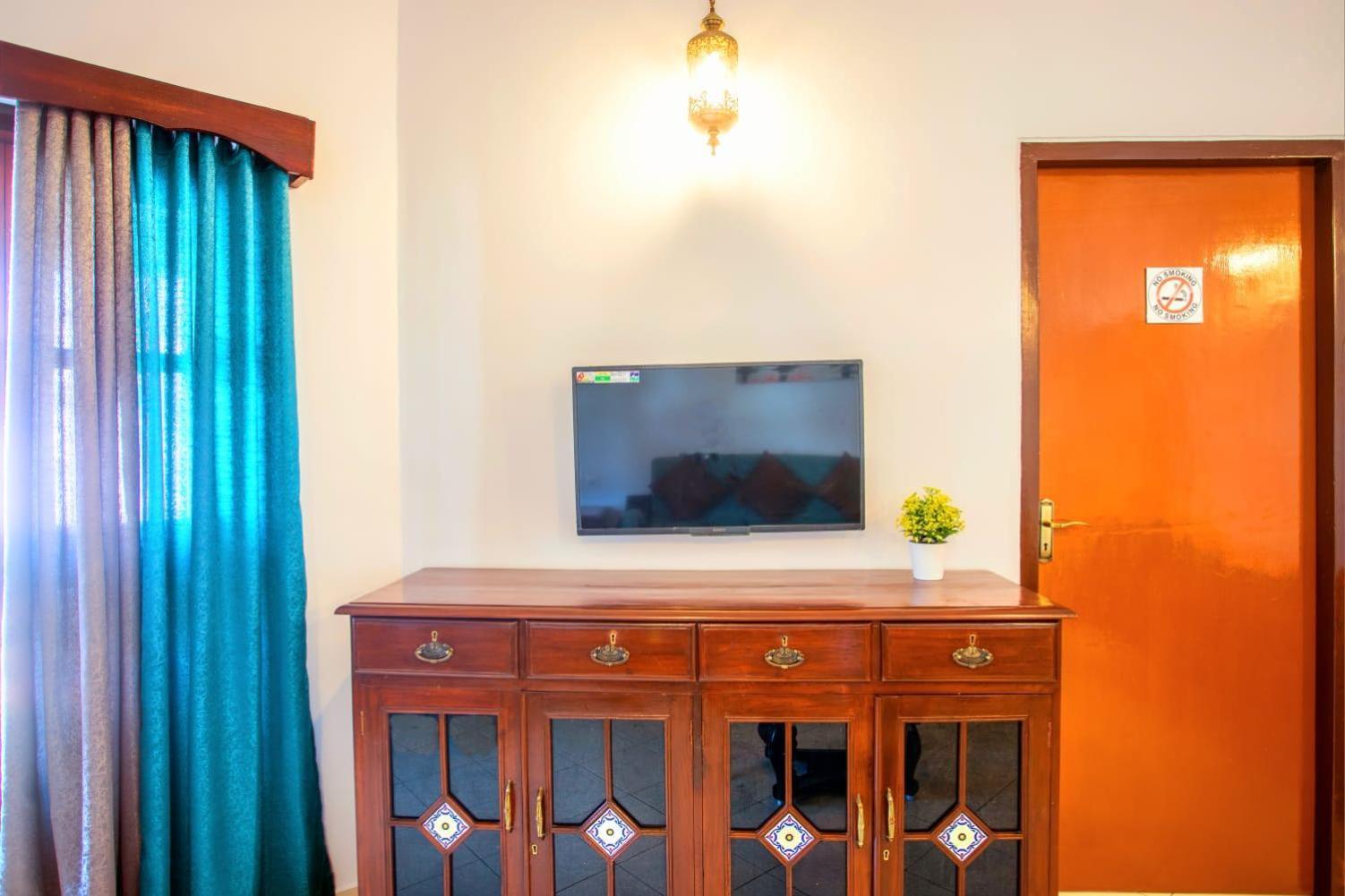 'golden Dunes' 1bhk Apartment *